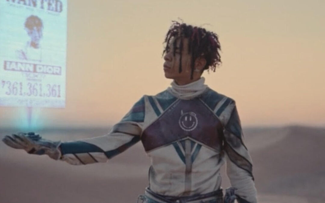 Iann Dior and Trippie Redd can be seen doing “shots in the dark”